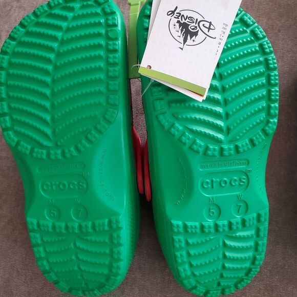 🎄 DISNEY CROCS 🎄 Mickey Mouse and Friends Holiday Clogs Adults by Crocs - Picture 16 of 16